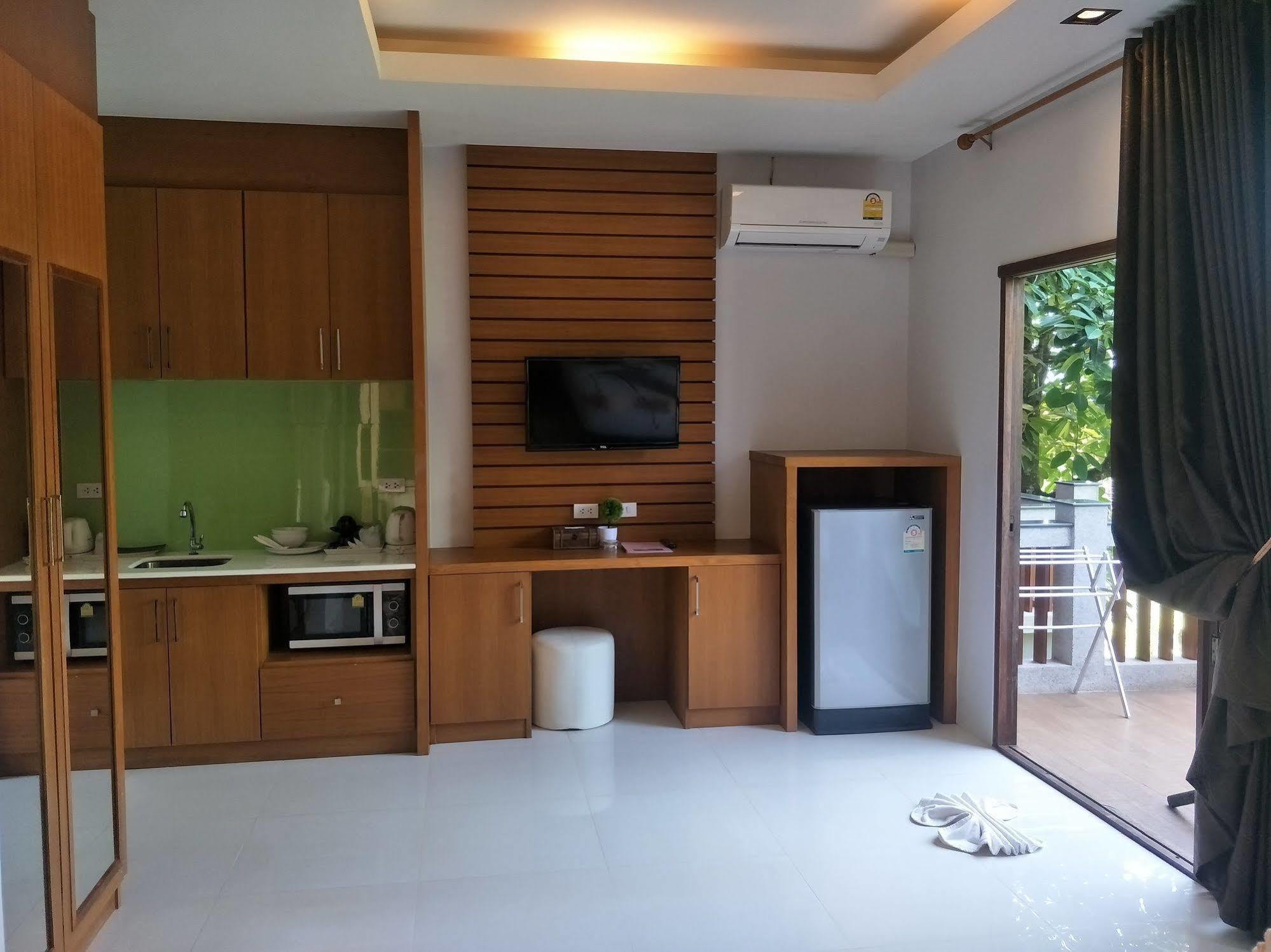 קו לנטה Lanta Intanin Resort - Sha Extra Plus מראה חיצוני תמונה