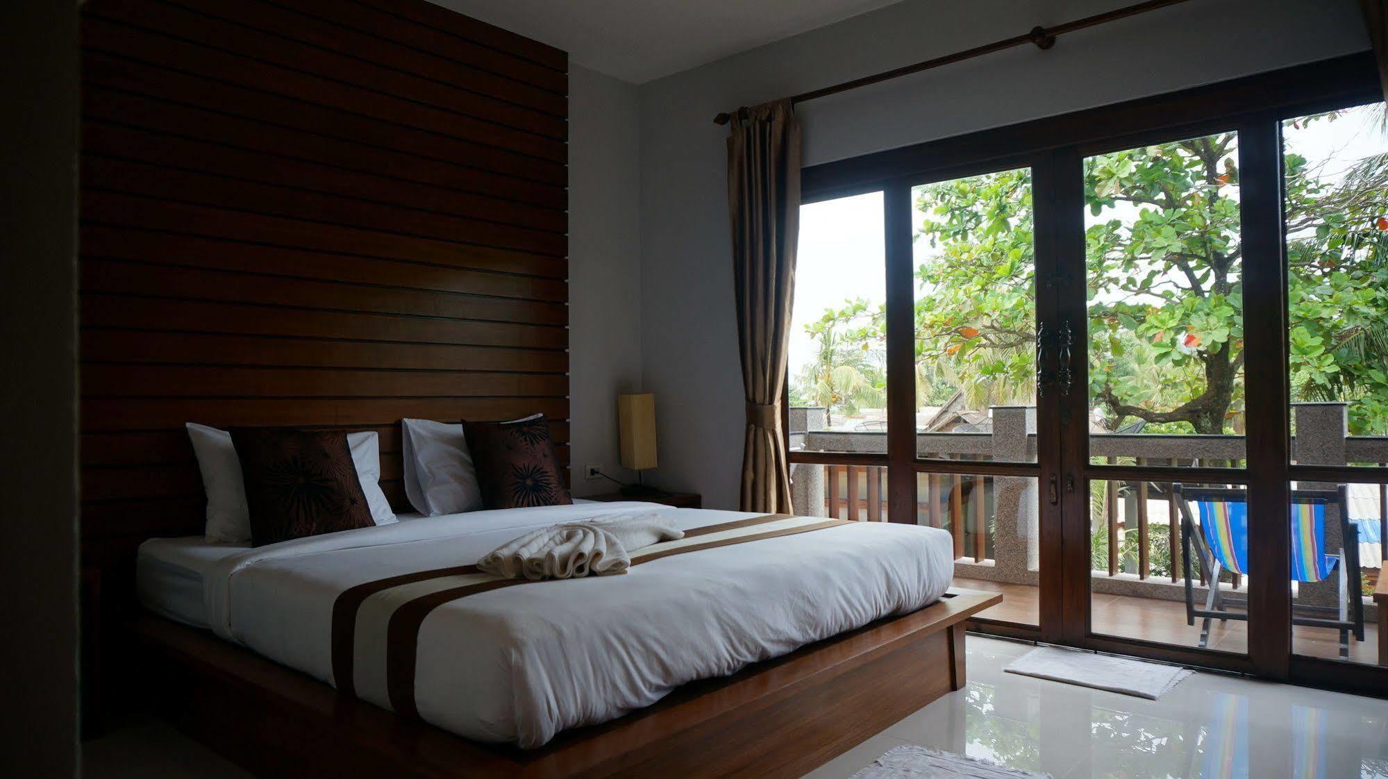קו לנטה Lanta Intanin Resort - Sha Extra Plus מראה חיצוני תמונה