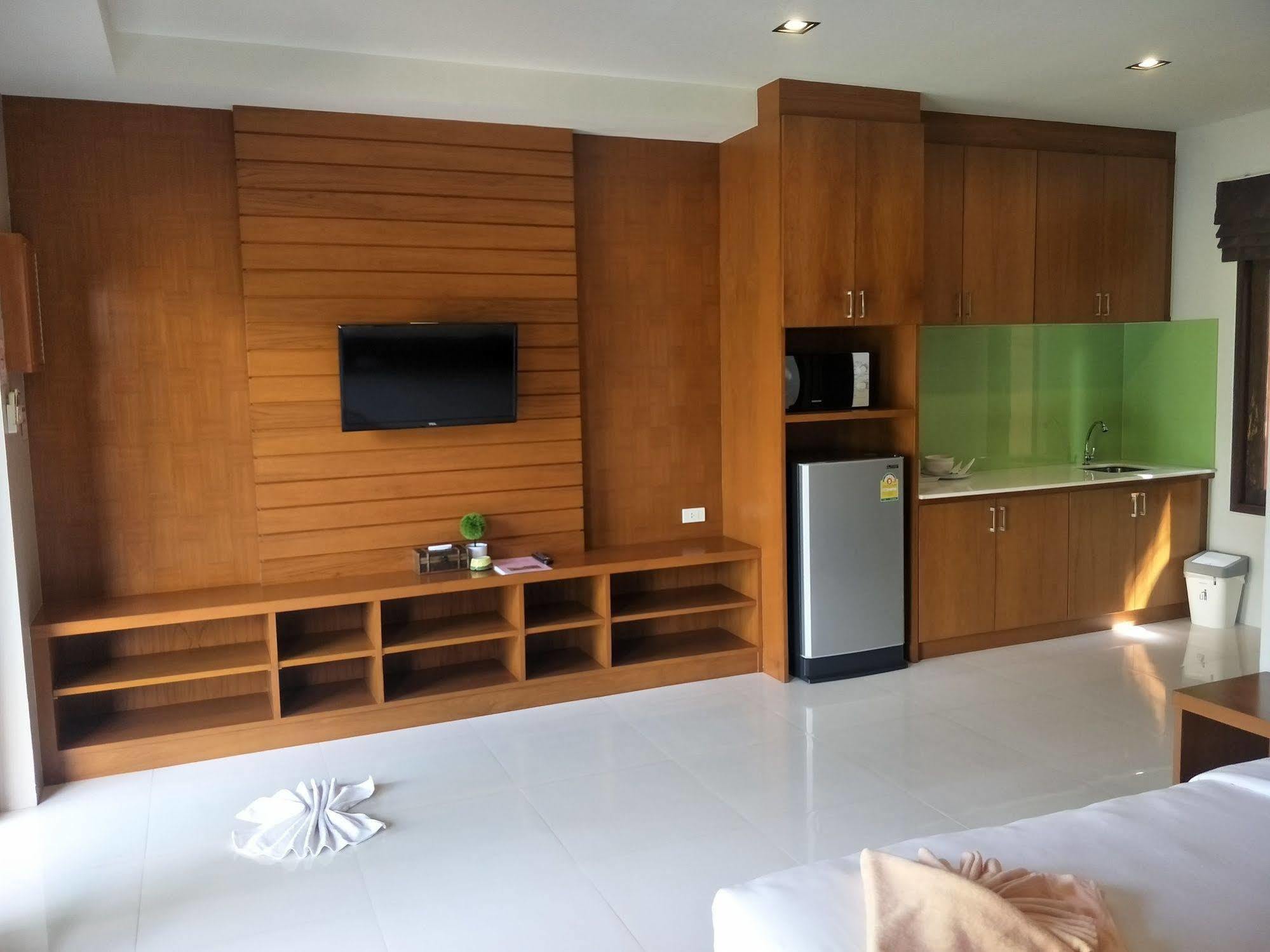 קו לנטה Lanta Intanin Resort - Sha Extra Plus מראה חיצוני תמונה
